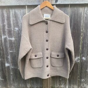 White and Warren Merino
Fisherman Jacket Macadamia Medium NWT